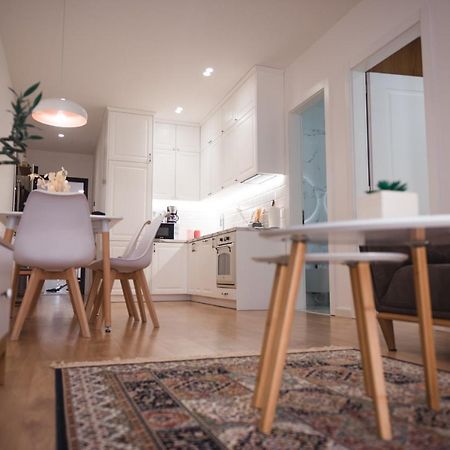 Tam Skanderbeg Square City Center Apartment No4 Tirana Buitenkant foto