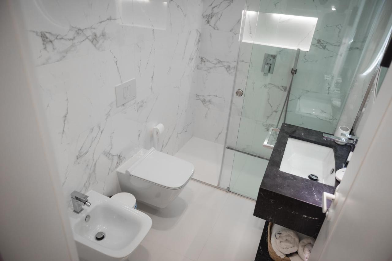 Tam Serviced Apartment City Center No4 Tirana Buitenkant foto